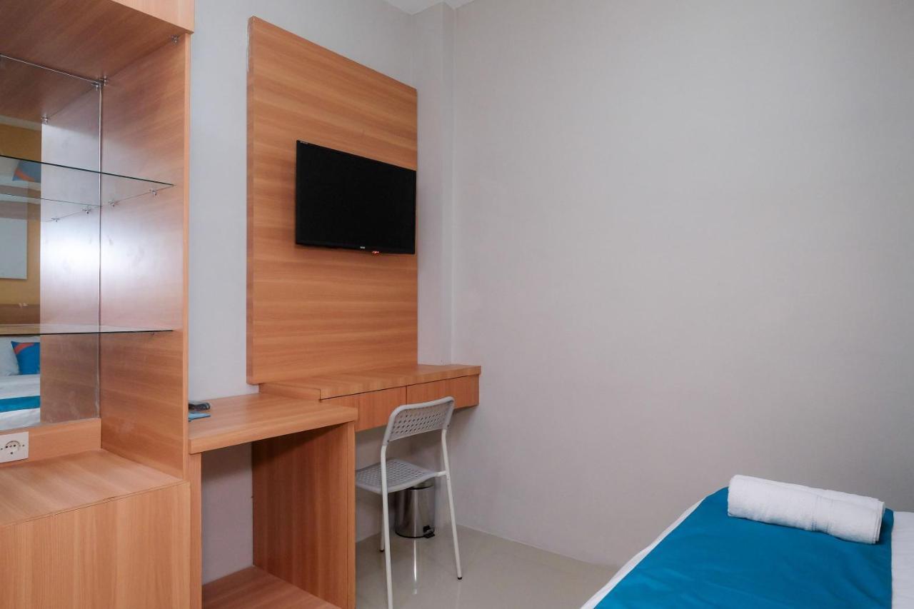 Sans Hotel Tiga Putri Semarang By Reddoorz Ngoại thất bức ảnh