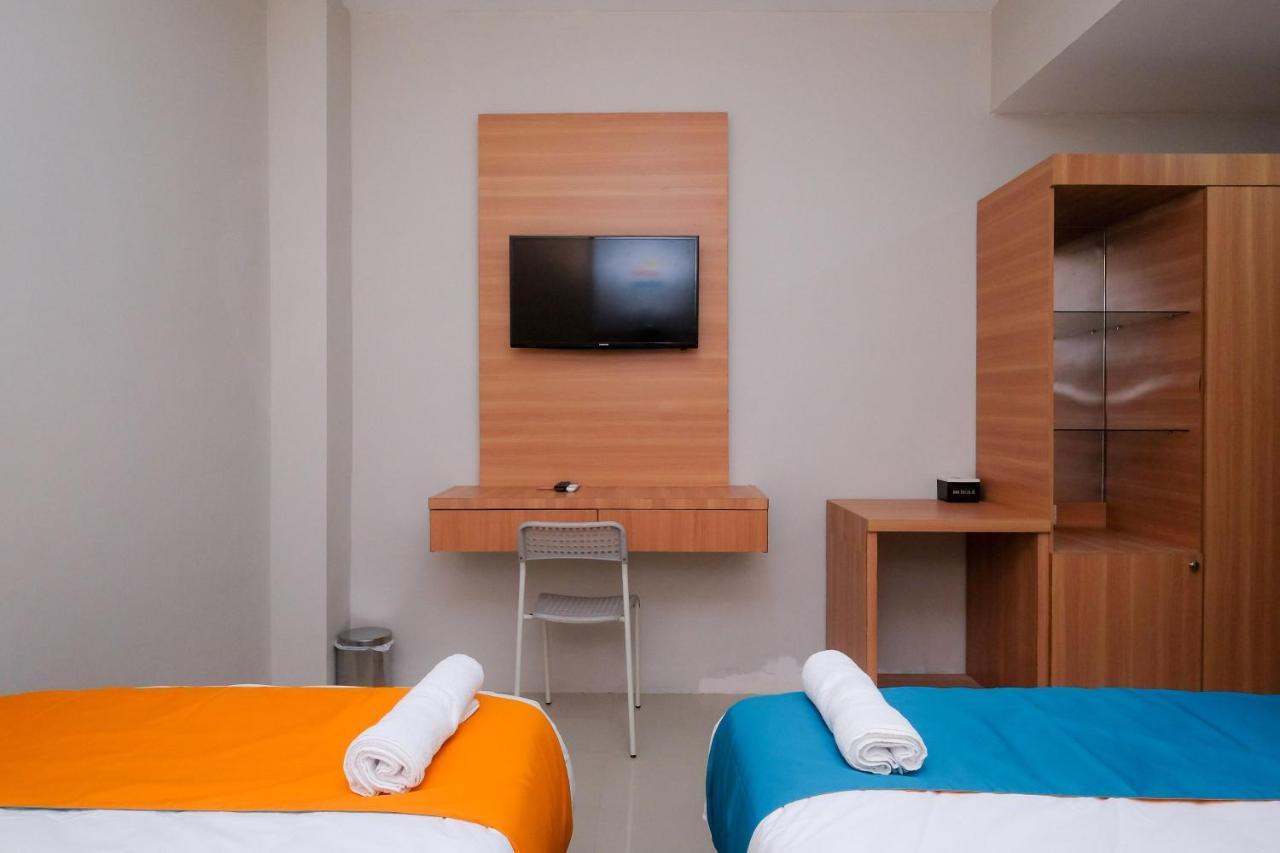 Sans Hotel Tiga Putri Semarang By Reddoorz Ngoại thất bức ảnh